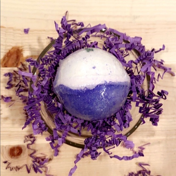 Lavender Mint Bath Bomb - Picture 1 of 1